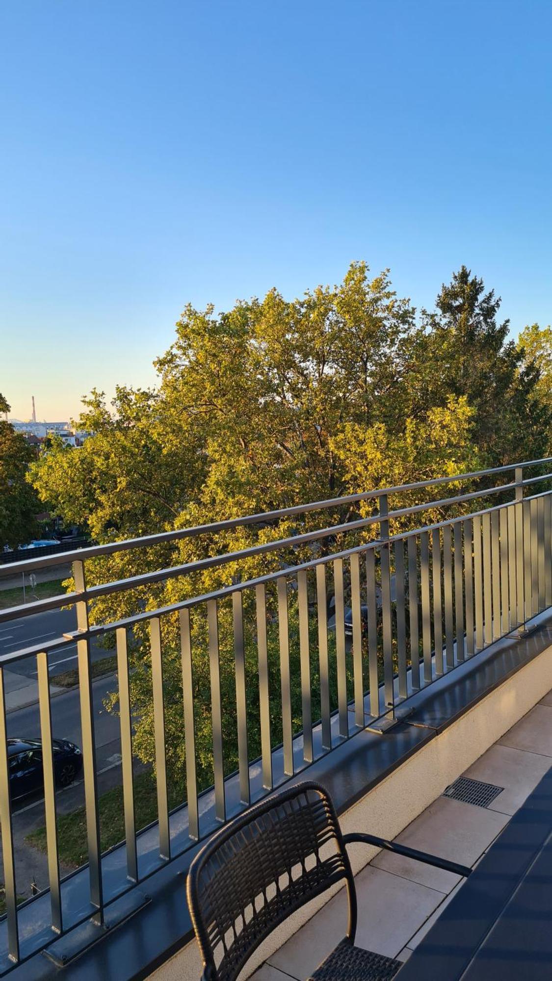 Top Kaiserebersdorf Apartment Wien
